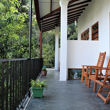 Amado Homestay Ела Екстериор снимка