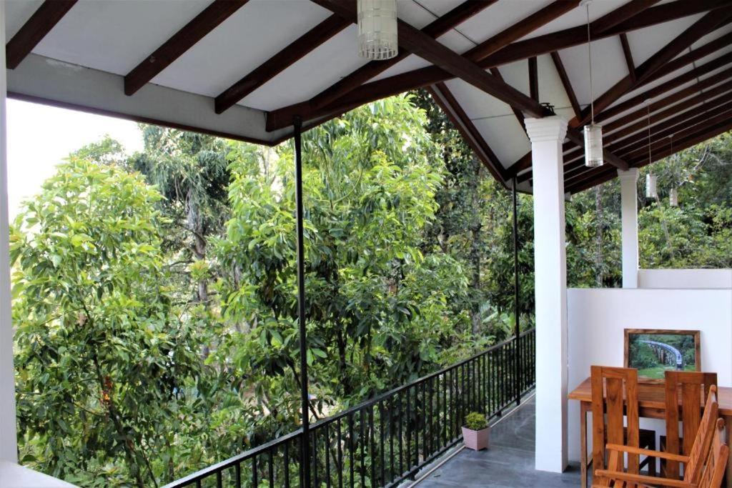 Amado Homestay Ела Екстериор снимка