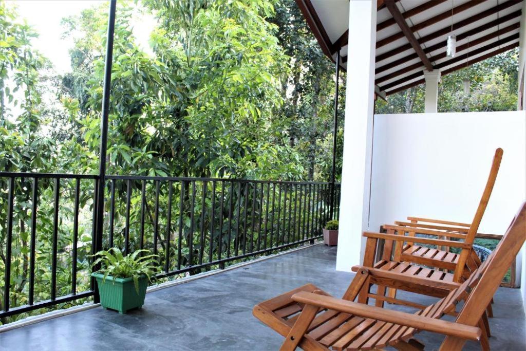 Amado Homestay Ела Екстериор снимка