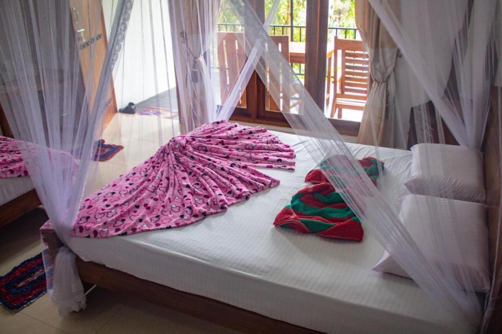 Amado Homestay Ела Екстериор снимка