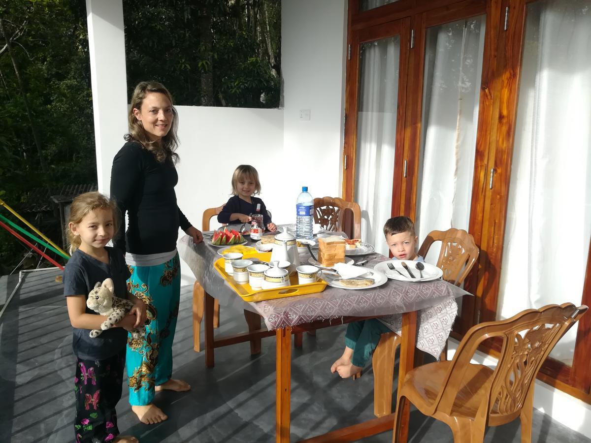 Amado Homestay Ела Екстериор снимка